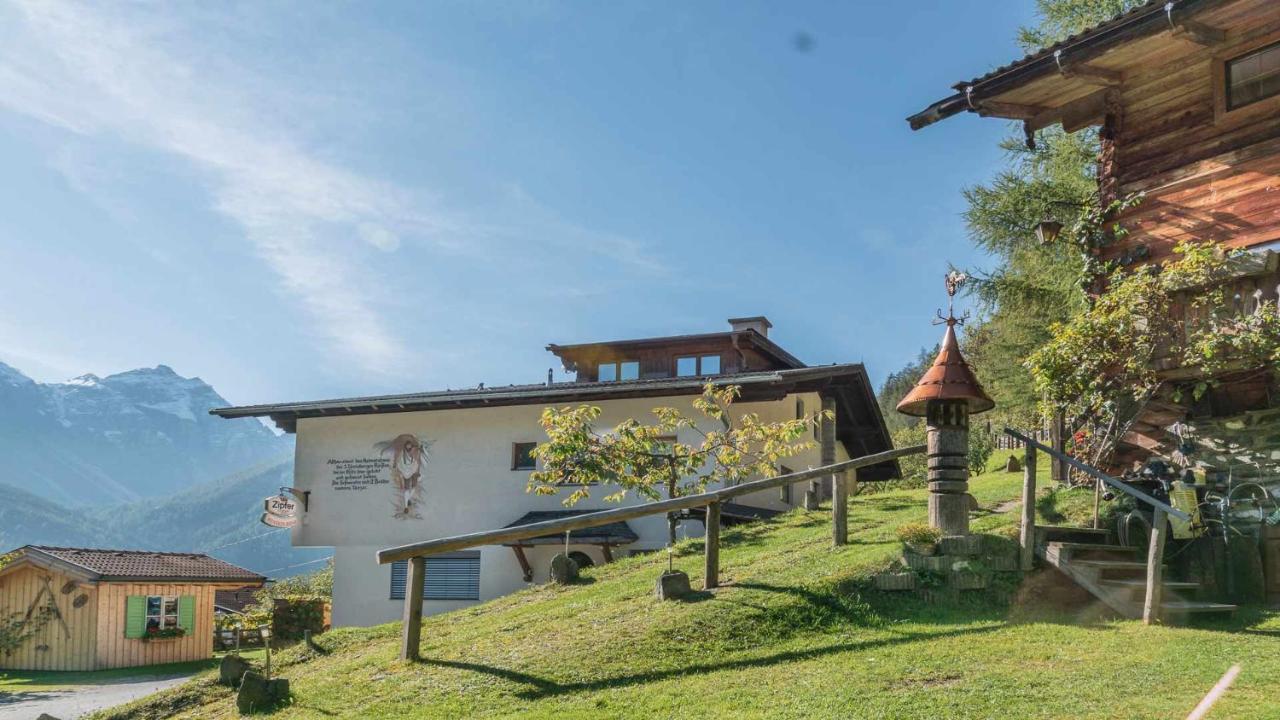 Pension Riese Neustift im Stubaital Bagian luar foto